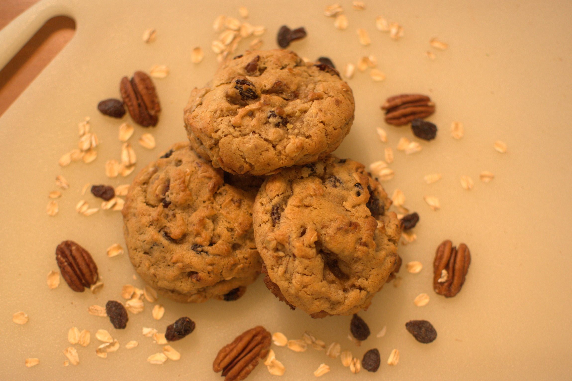 Didi's Oatmeal Pecan Raisin cookie
